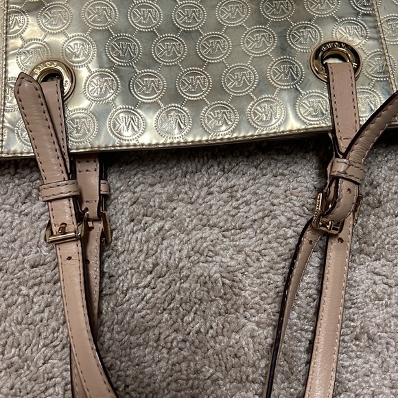 Authentic used Micheal Kors bag - Picture 8 of 8